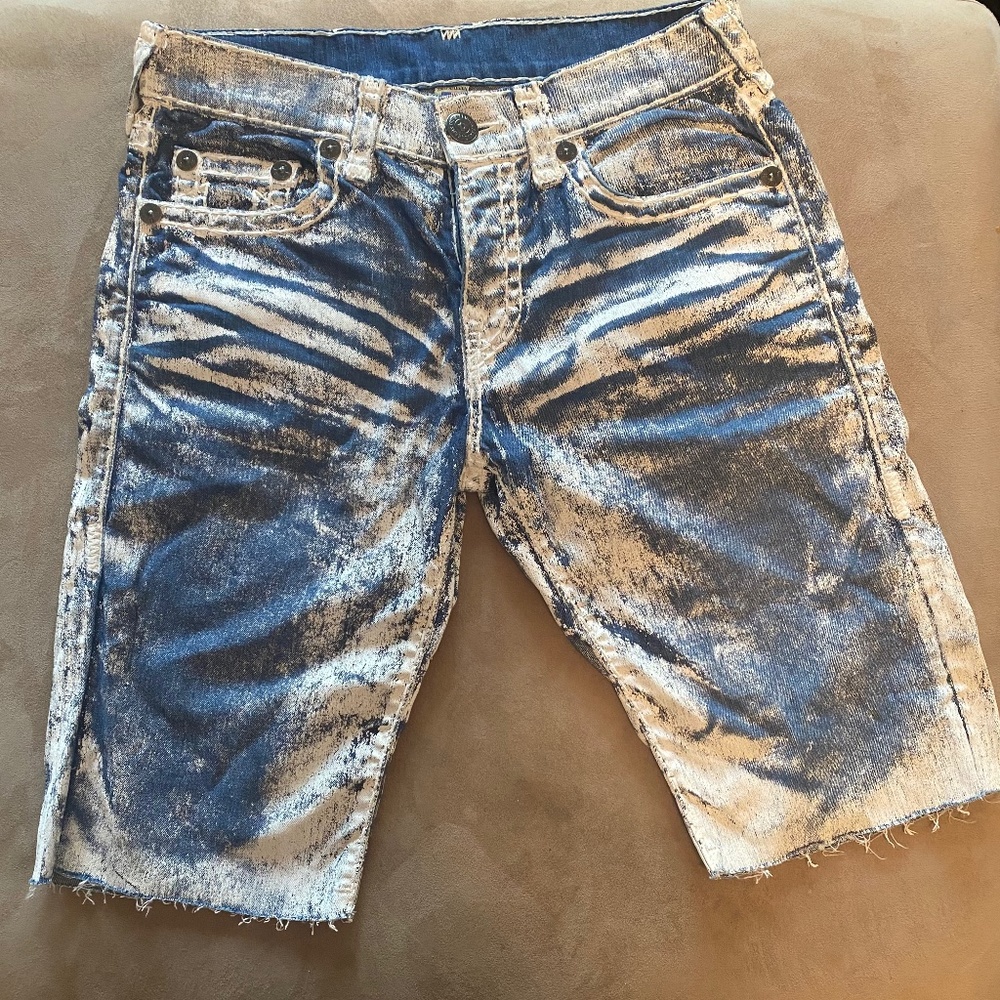 True Religion Men’s shorts